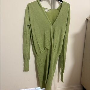 superdown Light Green Sparkle Long Sleeve V-Neck Dress